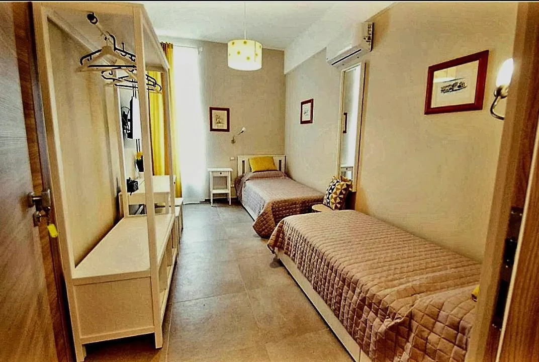 Papiroom'S Syracuse Guest house